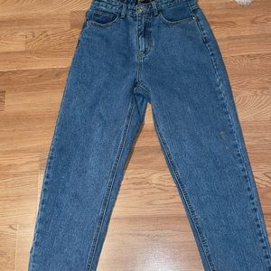 PrettyLittleThing mom jeans